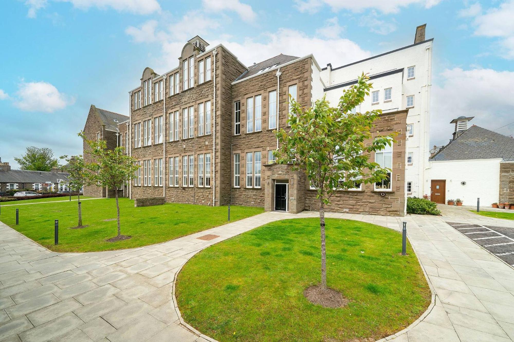 Whinny Brae Apartment